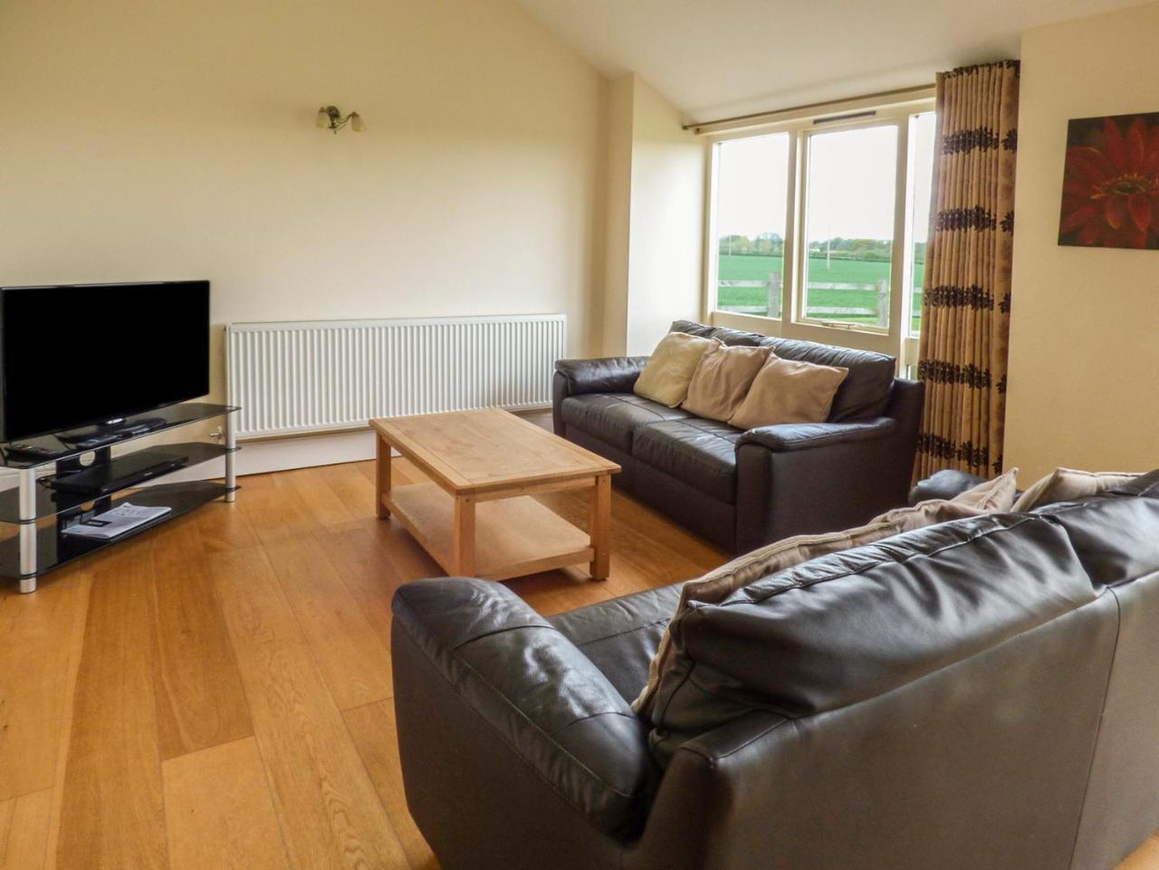 The Cart Shed Villa High Catton ภายนอก รูปภาพ