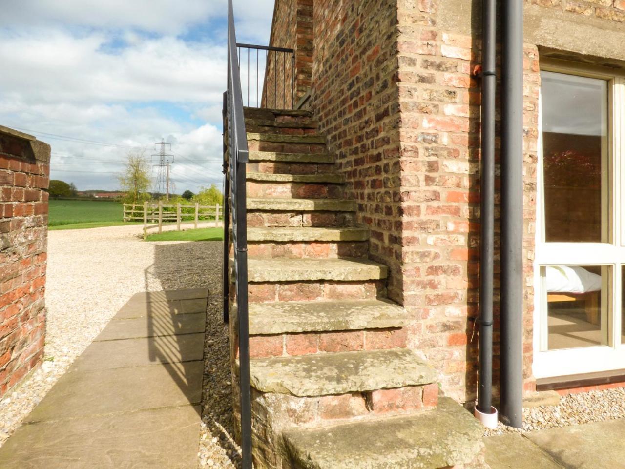 The Cart Shed Villa High Catton ภายนอก รูปภาพ