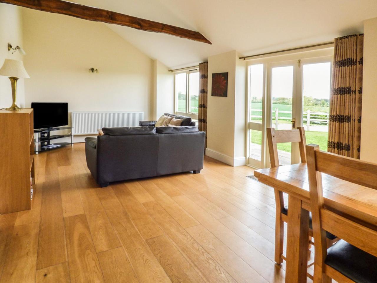 The Cart Shed Villa High Catton ภายนอก รูปภาพ